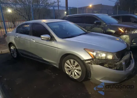 2008 Honda Accord Lxp z USA, uszkodzony, nr VIN JHMCP26468C047055